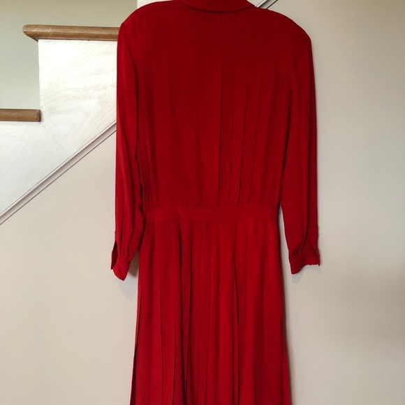 *SOLD* Vintage Chanel red pleated dress - Picture 3 of 7